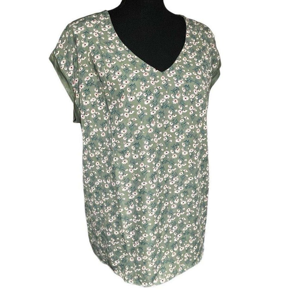 PaperMoon Sage Green Floral Print Button Back Top - Picture 1 of 7